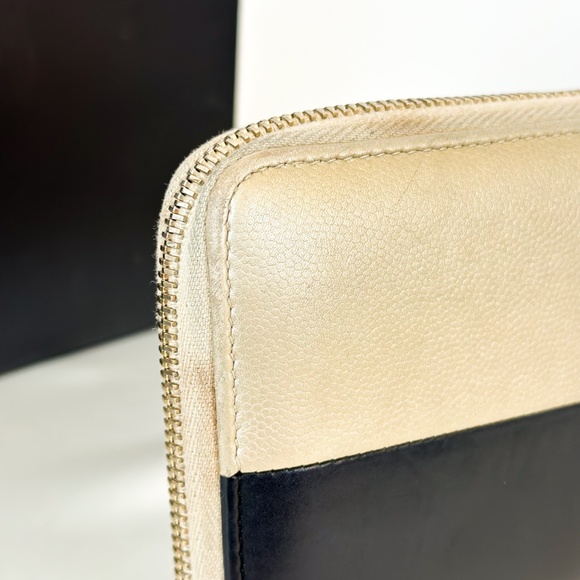 Chanel Zip Leather Wallet - Picture 8 of 16